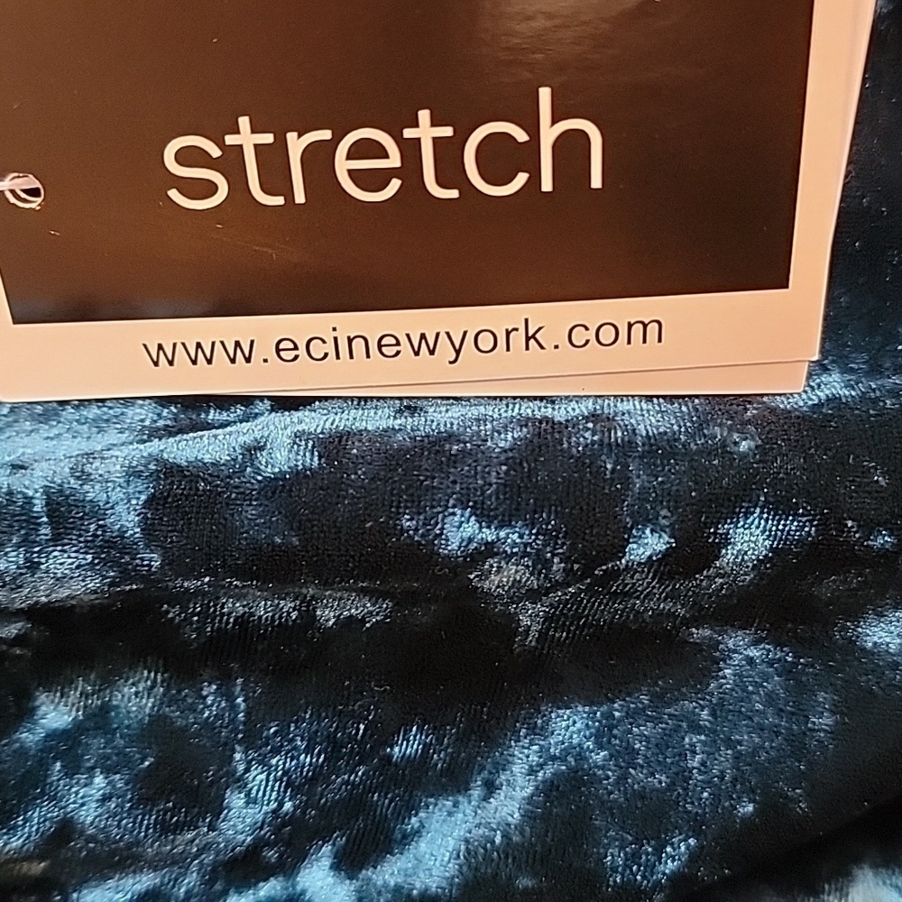 Beige by eci-Deep teal velour off the shoulder 3/4 sleeved pullover Size L NWT. - Picture 4 of 9